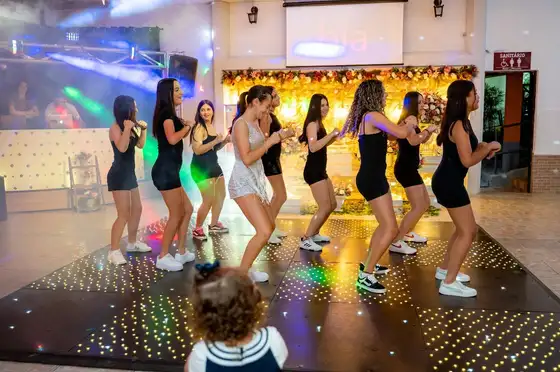 Coreografia das amigas na pista